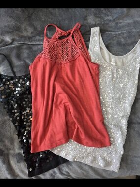 Women’s Tank Top Trio